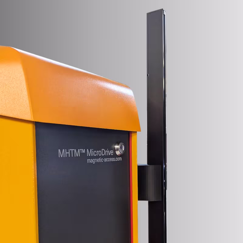 Detailaufnahme eines Lichtgitters an einer automatischen Schranke