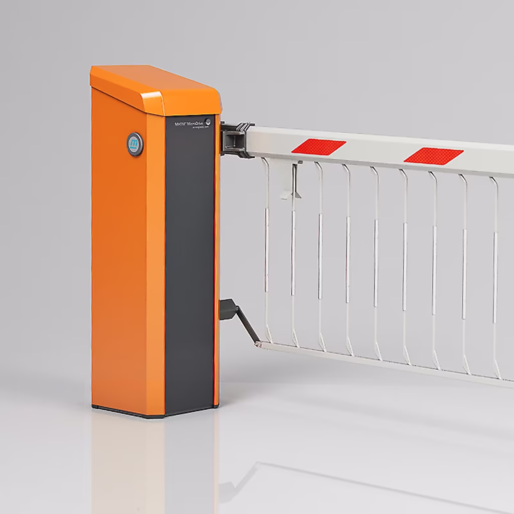 Schranke Magnetic Access-Pro-H mit Gitterbehang in einem Studio